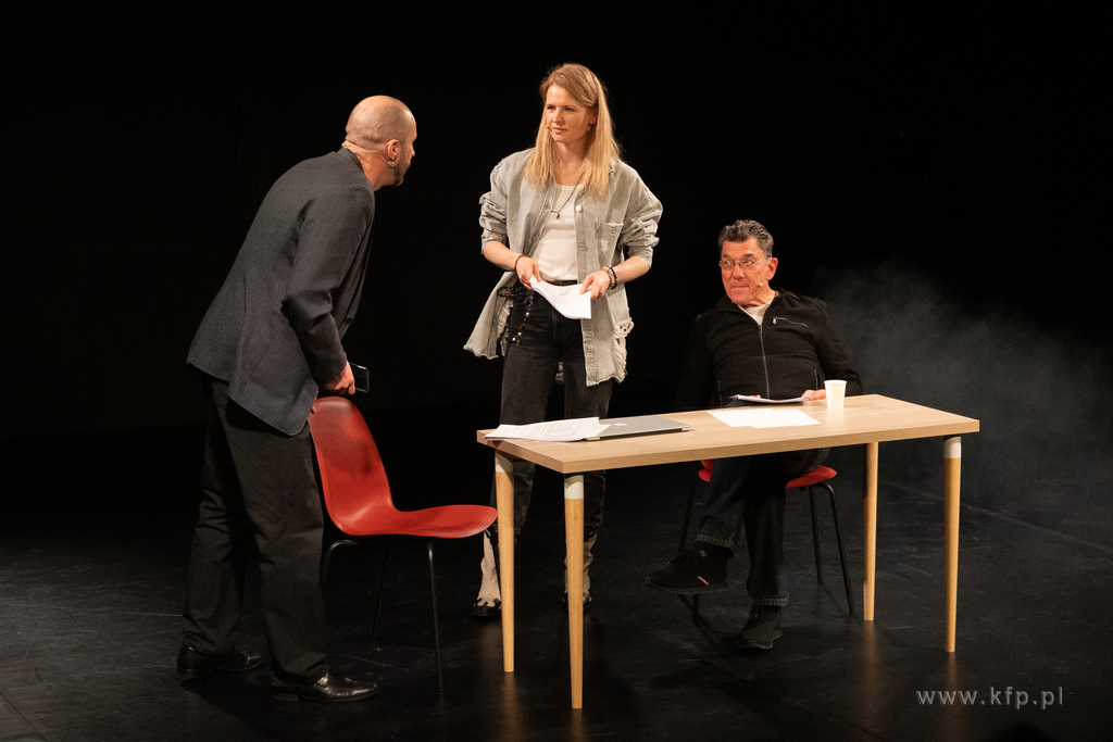 SŁUCHOWISKO W TEATRZE ATELIER.