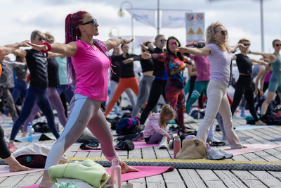 Sopot. Dni Kurortu 2025. Nz. Joga na molo. 31.05.2025...