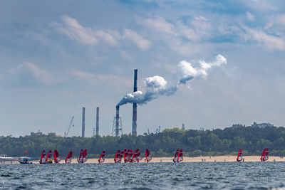 Sopot. Parada i wyścigi katamaranów przy sopockim...