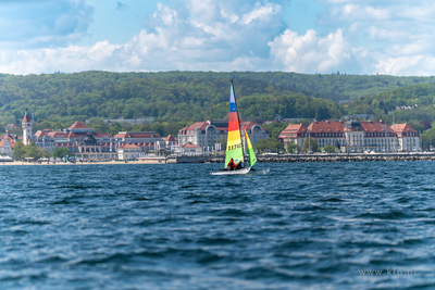 Sopot. Parada i wyścigi katamaranów przy sopockim...