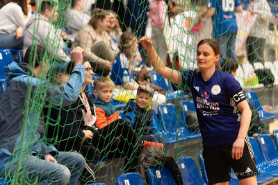 Hala 100-lecia w Sopocie.  Turniej piłki nożnej kobiet...