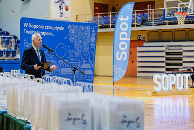 Sopot. Gala Stypendialna dla uczniów szkół podstawowych...