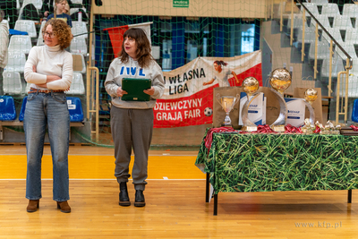 Hala 100-lecia w Sopocie.  Turniej piłki nożnej kobiet...