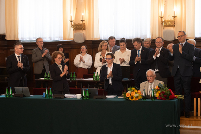 XIV sesja Rady Miasta Sopotu. Podczas sesji wręczono...