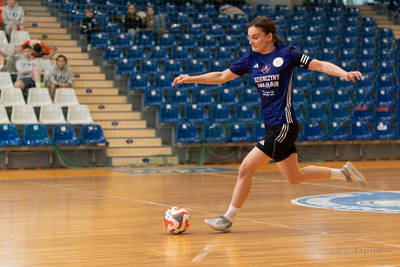 Hala 100-lecia w Sopocie.  Turniej piłki nożnej kobiet...