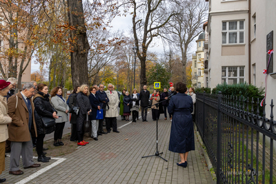 Sopot, ul. Goyki 10a. Uroczyste odsłonięcie tablicy...