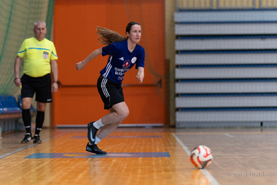 Hala 100-lecia w Sopocie.  Turniej piłki nożnej kobiet...