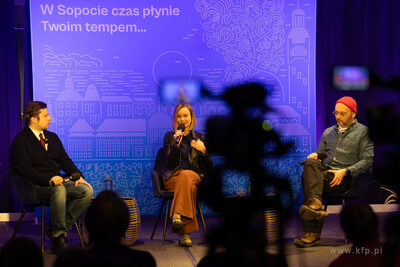 Sopot. Mamuszki 14.  Salon Polityki - Gdzie jest idealne...