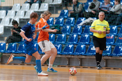 Hala 100-lecia w Sopocie.  Turniej piłki nożnej kobiet...