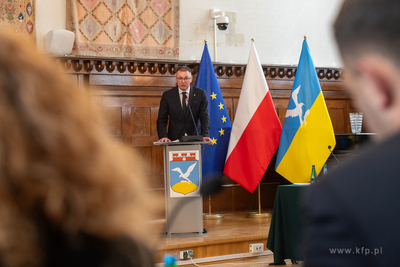 XIV sesja Rady Miasta Sopotu. Podczas sesji wręczono...