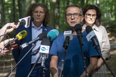 Sopot, okolice Sanatorium Leśnik. Konferencja prasowa...