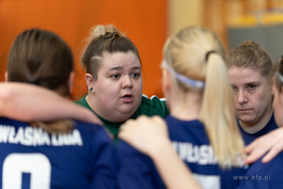 Hala 100-lecia w Sopocie.  Turniej piłki nożnej kobiet...