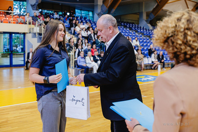 Sopot. Gala Stypendialna dla uczniów szkół podstawowych...