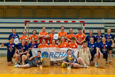 Hala 100-lecia w Sopocie.  Turniej piłki nożnej kobiet...