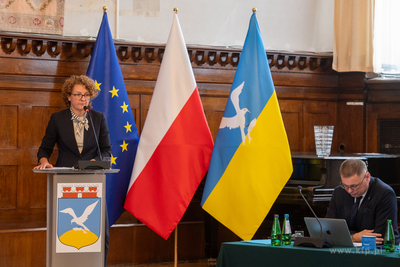 XIV sesja Rady Miasta Sopotu. Podczas sesji wręczono...