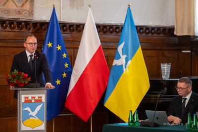 XIV sesja Rady Miasta Sopotu. Podczas sesji wręczono...