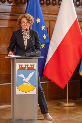 XIV sesja Rady Miasta Sopotu. Podczas sesji wręczono...