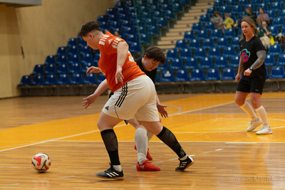 Hala 100-lecia w Sopocie.  Turniej piłki nożnej kobiet...