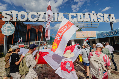 Gdańsk.  Marsz godności dla Białorusi.  Społeczna...