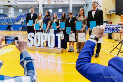 Sopot. Gala Stypendialna dla uczniów szkół podstawowych...