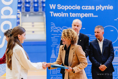 Sopot. Gala Stypendialna dla uczniów szkół podstawowych...