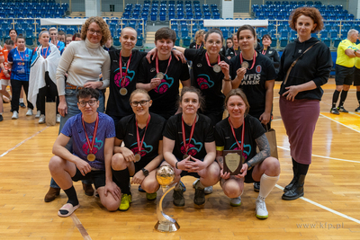 Hala 100-lecia w Sopocie.  Turniej piłki nożnej kobiet...