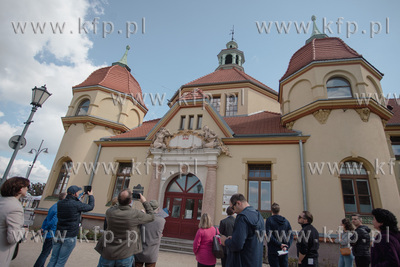 Sopot.  Spacer Stowarzyszenia Gmin Uzdrowiskowych....