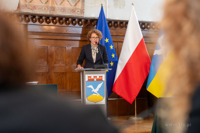 XIV sesja Rady Miasta Sopotu. Podczas sesji wręczono...