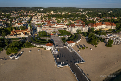 Sopockie molo, latarnia morska, Dom Zdrojowy, Sheraton,...