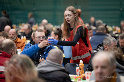 Hala 100-lecia Sopotu. Wielkanocne śniadanie dla potrzebujących....