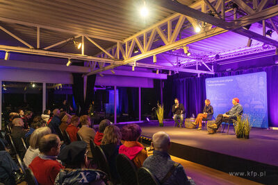 Sopot. Mamuszki 14.  Salon Polityki - Gdzie jest idealne...