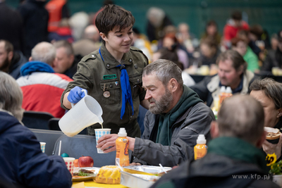 Hala 100-lecia Sopotu. Wielkanocne śniadanie dla potrzebujących....