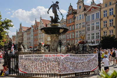 Gdańsk.  Marsz godności dla Białorusi.  Społeczna...