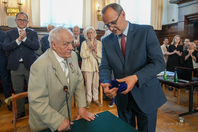 XIV sesja Rady Miasta Sopotu. Podczas sesji wręczono...