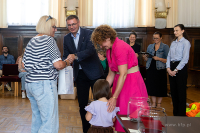 Urząd Miejski w Sopocie. Losowanie mieszkań komunalnych....