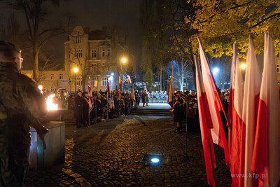 Święto Niepodległości w Sopocie.  Nz.  Złożenie...