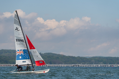 Sopot. Parada i wyścigi katamaranów przy sopockim...
