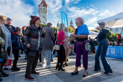 Sopot. Skwer Kuracyjny. Sopocianie świetują 125 lecie...