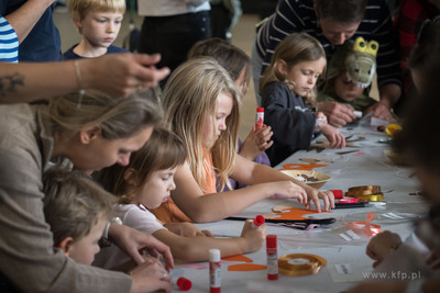 "Mewa Sopocianka wśród zwierząt. Bal w lesie" z...