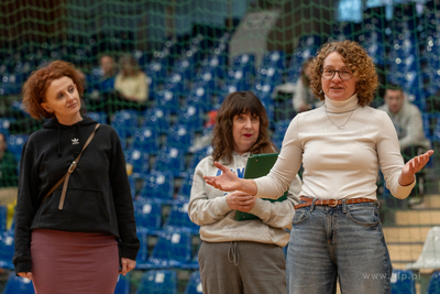 Hala 100-lecia w Sopocie.  Turniej piłki nożnej kobiet...