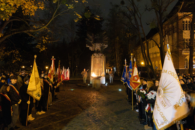 Święto Niepodległości w Sopocie.  Nz.  Złożenie...