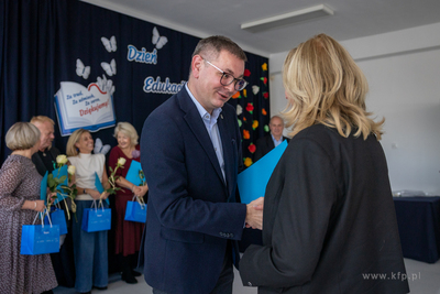 Z okazji Dnia Edukacji Narodowej 34 nauczycieli z Sopotu...