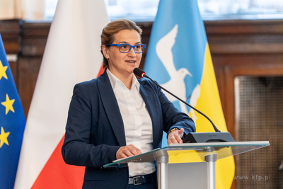 Sesja Rady Miasta Sopotu. Nz. Magdalena Cieślik -...