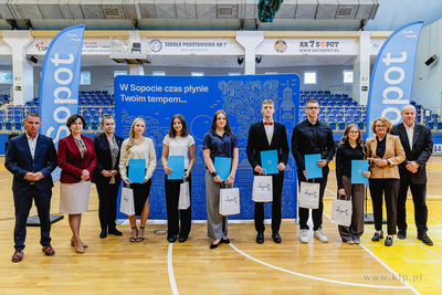Sopot. Gala Stypendialna dla uczniów szkół podstawowych...