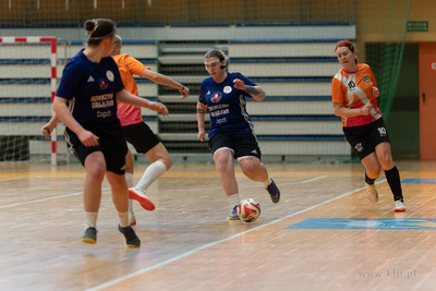 Hala 100-lecia w Sopocie.  Turniej piłki nożnej kobiet...