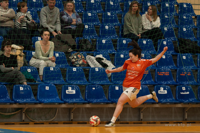 Hala 100-lecia w Sopocie.  Turniej piłki nożnej kobiet...