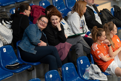 Hala 100-lecia w Sopocie.  Turniej piłki nożnej kobiet...