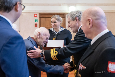 Narodowy Dzień Pamięci Żołnierzy AK. Wręczenie...