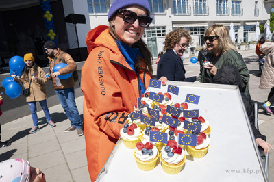 Sopot. Skwer Kuracyjny. Weekend Europejski. Tort w...
