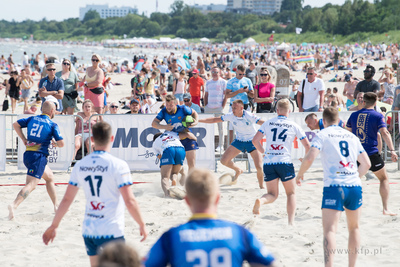 Sopot, plaża. Turniej rugby na plaży XXX Memoriał...